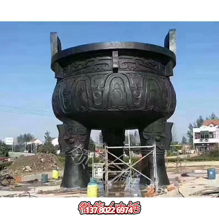 巨型铜雕司母戊圆形雕塑