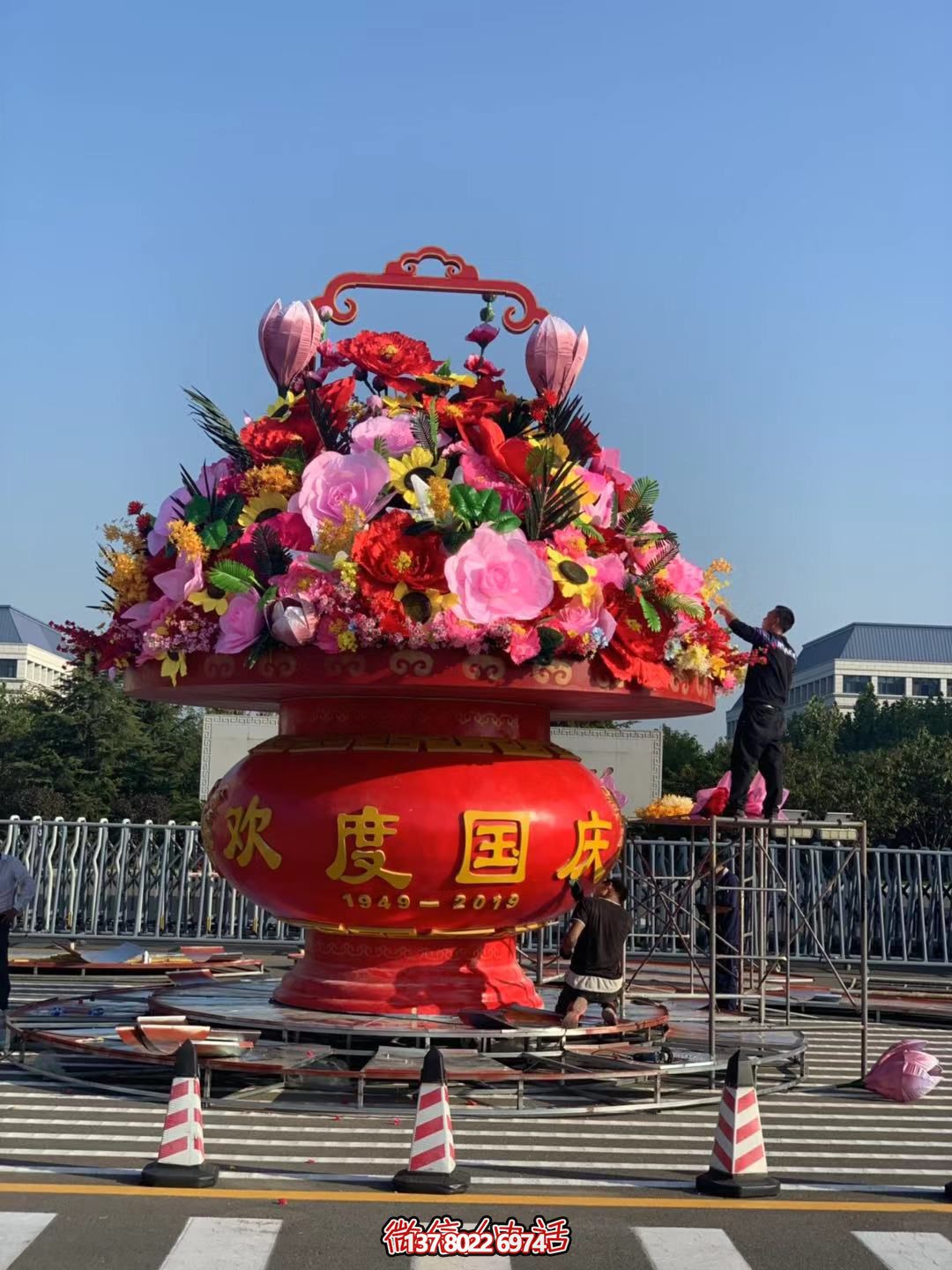 玻璃钢大花篮雕塑 玻璃钢大花篮雕塑
