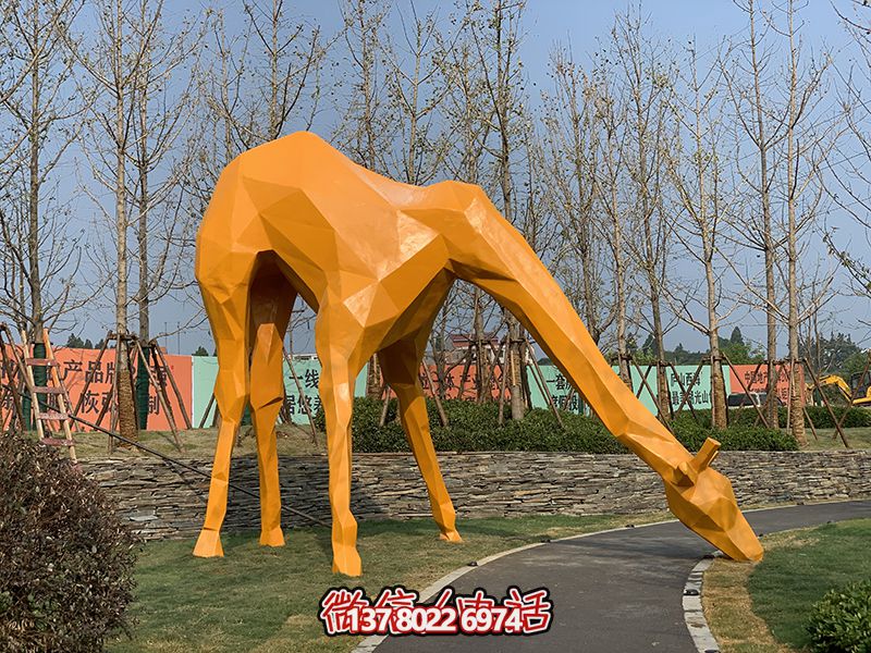 几何雕塑玻璃钢草坪长颈鹿路边装饰 几何雕塑玻璃钢草坪长颈鹿路边装饰