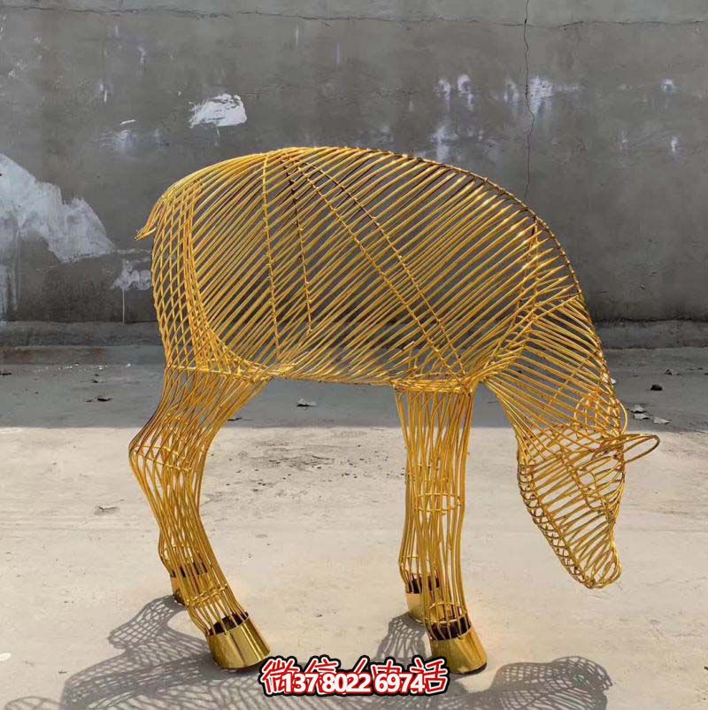 装饰性不锈钢黄色鹿雕塑 装饰性不锈钢黄色鹿雕塑
