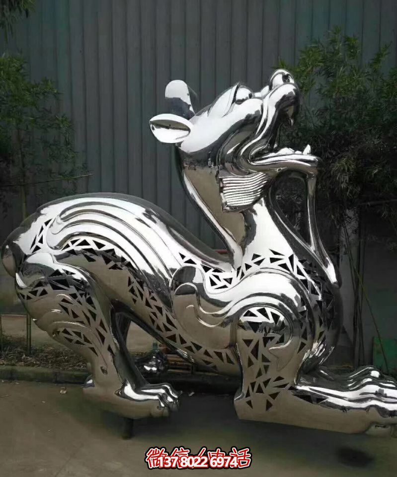 麒麟雕塑镜面不锈钢的抽象之美 麒麟雕塑镜面不锈钢的抽象之美