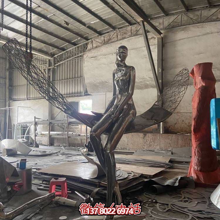 不锈钢抽象人物雕塑摆件