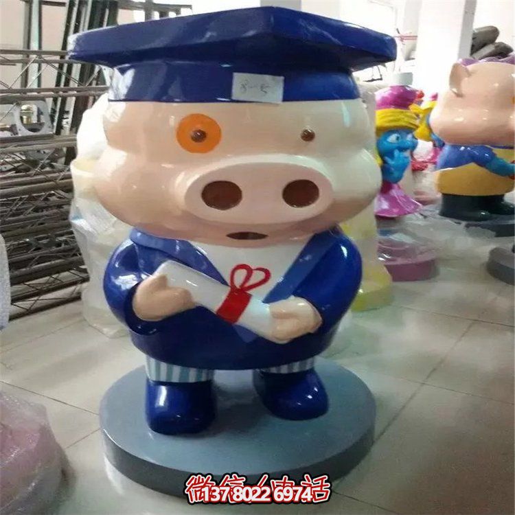 玻璃钢卡通仔猪雕塑——适合幼儿园的优质装饰