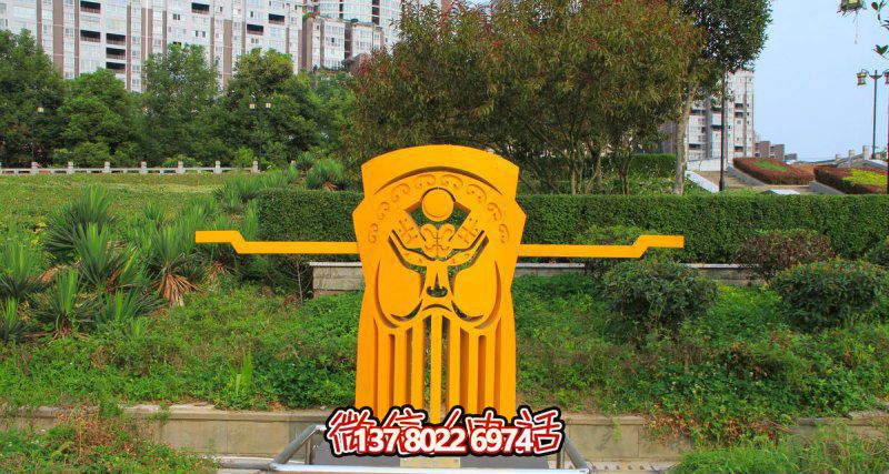 公园景区创意抽象玻璃钢脸谱雕塑 公园景区创意抽象玻璃钢脸谱雕塑