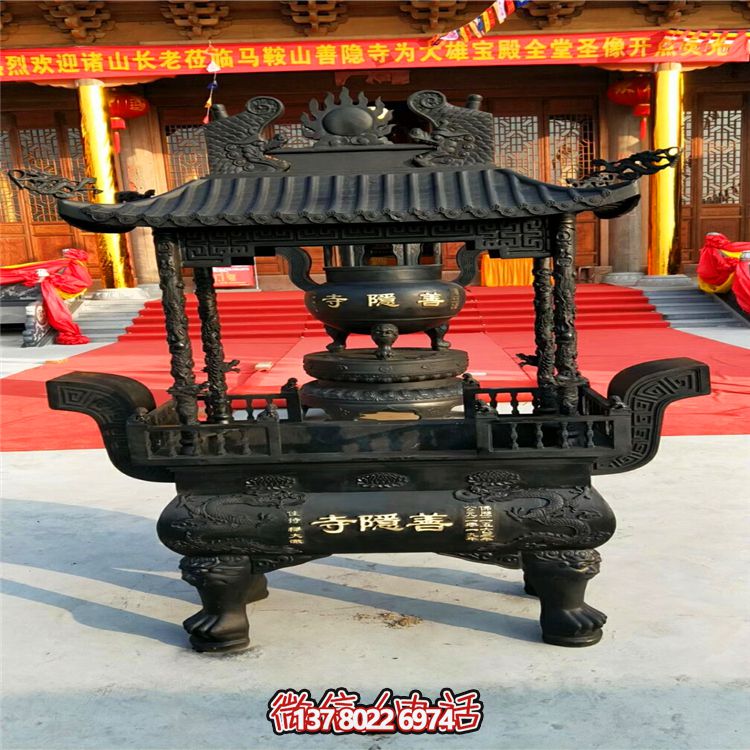 佛教寺院大殿门前摆放铸铁香炉 佛教寺院大殿门前摆放铸铁香炉