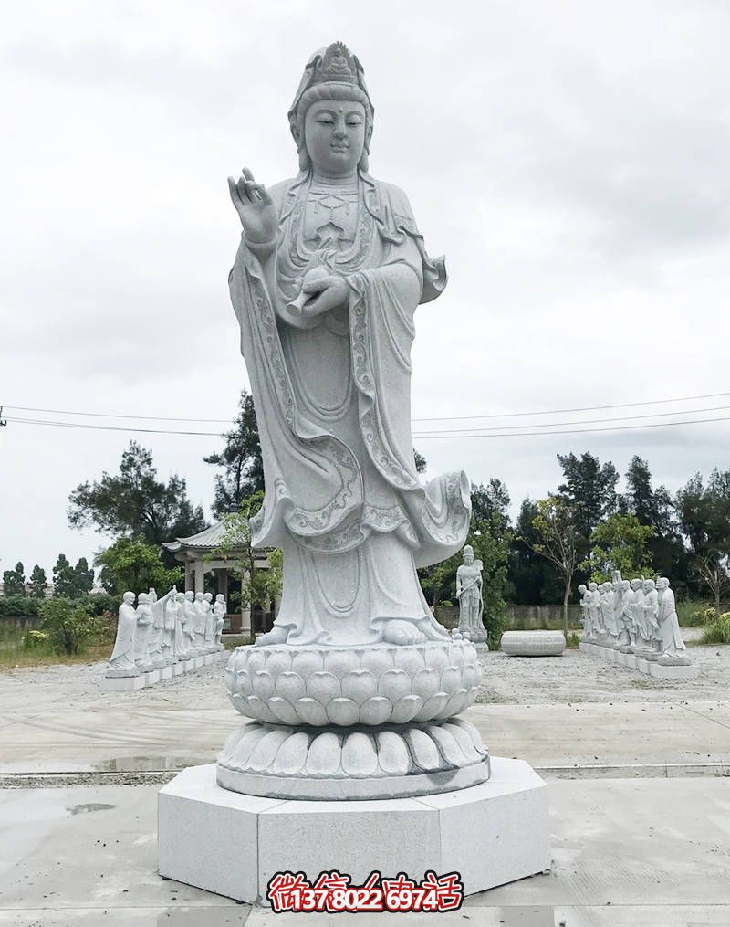 观音圣像：传统石雕的慈悲景观呈现