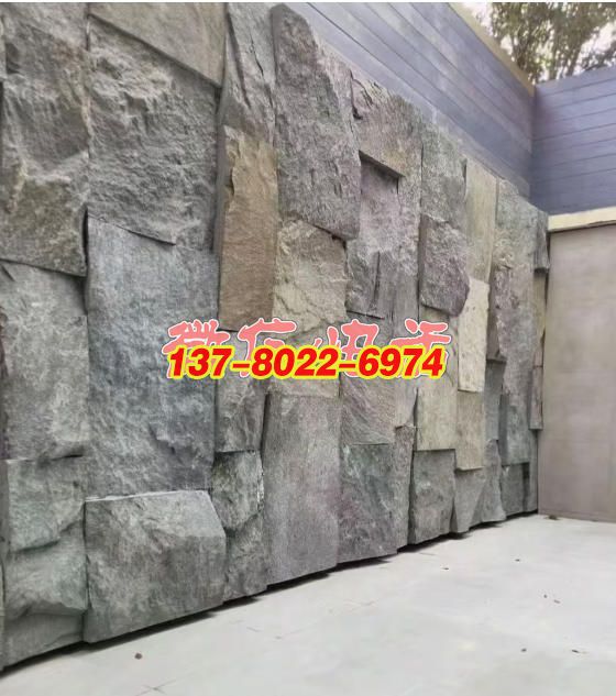 花岗岩石雕景墙的自然肌理景观雕塑